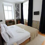 Prata Boutique Hotel 3*
