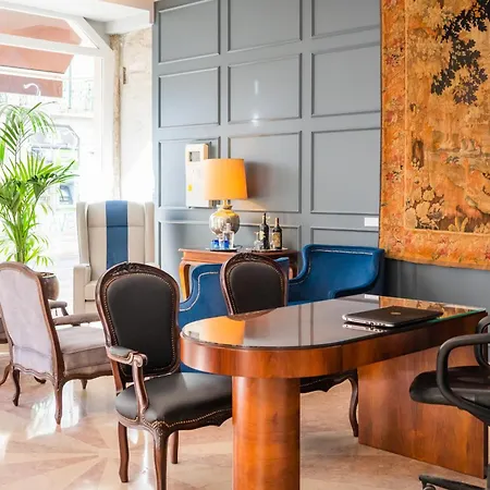 Prata Boutique Hotel 3*